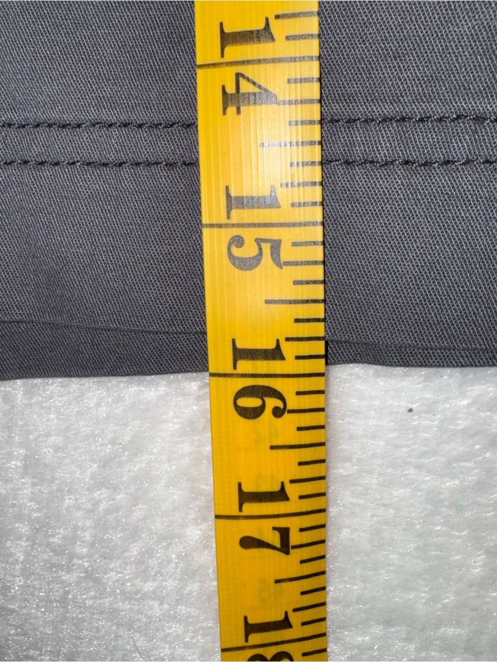 Women's Grey Old Navy Casual Stretch Shorts - Picture 5 of 6